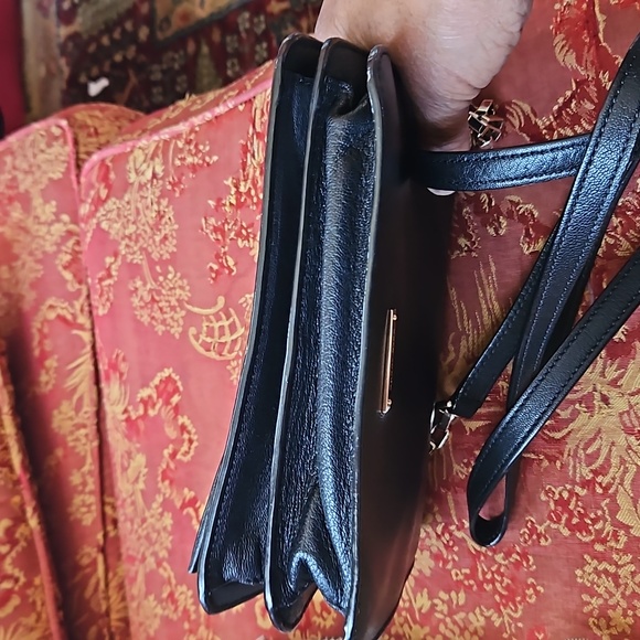 Kate Spade Crossbody Bag with leather and chain detail - Picture 10 of 15